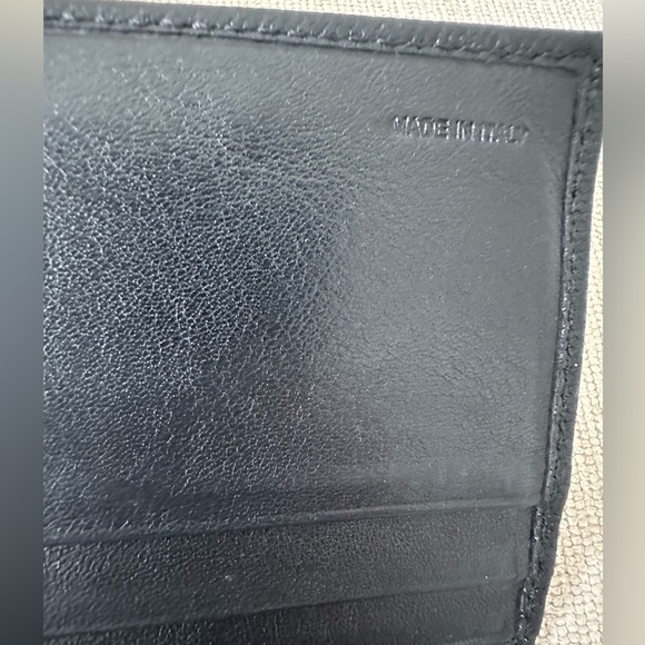 EUC Fendi Wallet - Picture 7 of 7